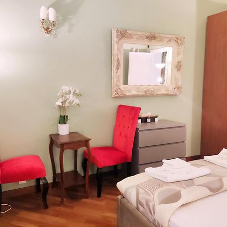 Sina Rent Room Flaminio Rome Bagian luar foto